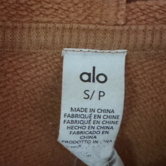 ALO Yoga Women’s Accolade Hoodie Size S - Picture 3 of 3